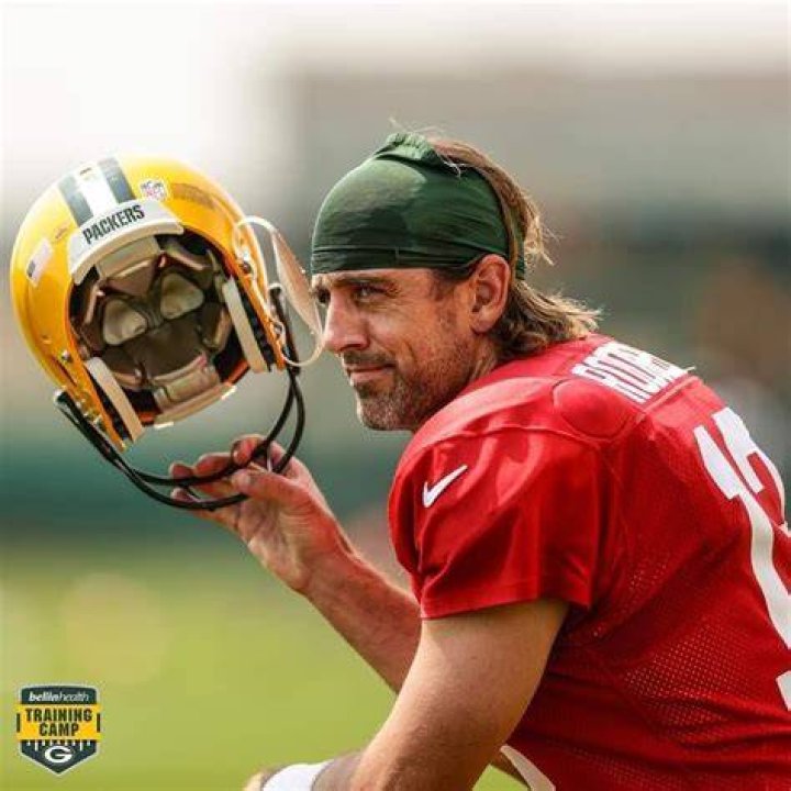 Aaron Rodgers Bio, Age, Height, Career, Net Worth, Family