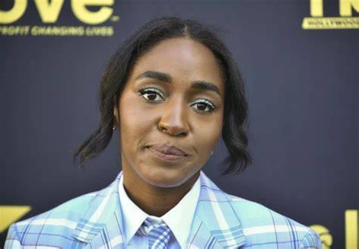 About Ayo Edebiri Age, Height, Boyfriend, Parents, Net Worth