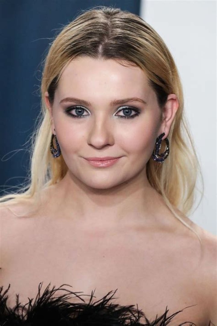 Adiz Benson (Bambi) Height, Weight, Age, Body Statistics Healthy Celeb