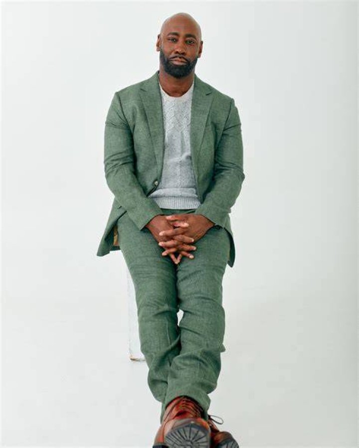 Ask A Brother DB Woodside Essence