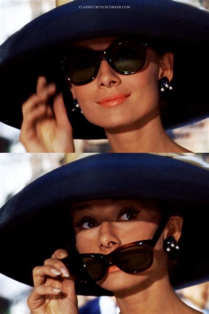 Audrey Hepburn's body measurements Audrey hepburn height, Audrey