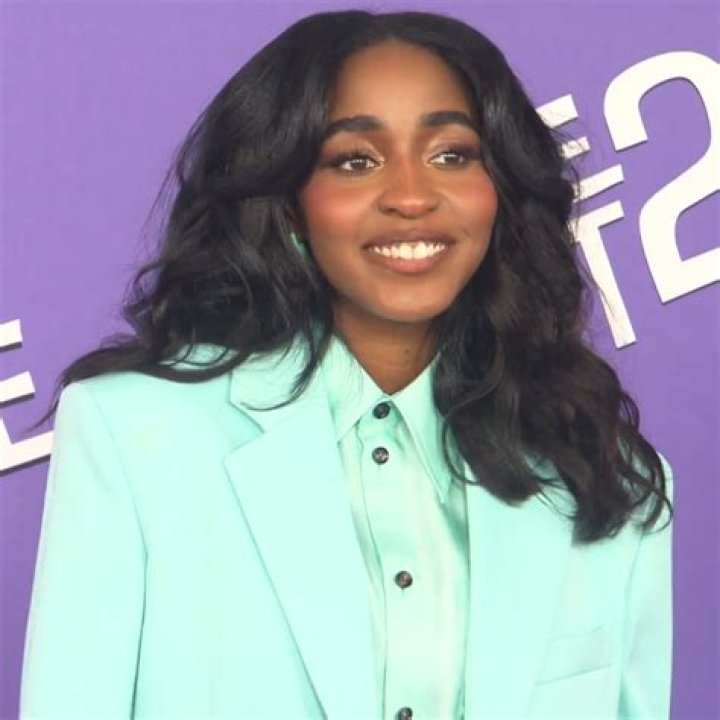 Ayo Edebiri Age, Height, Wikipedia, Boyfriend, Instagram, Net Worth