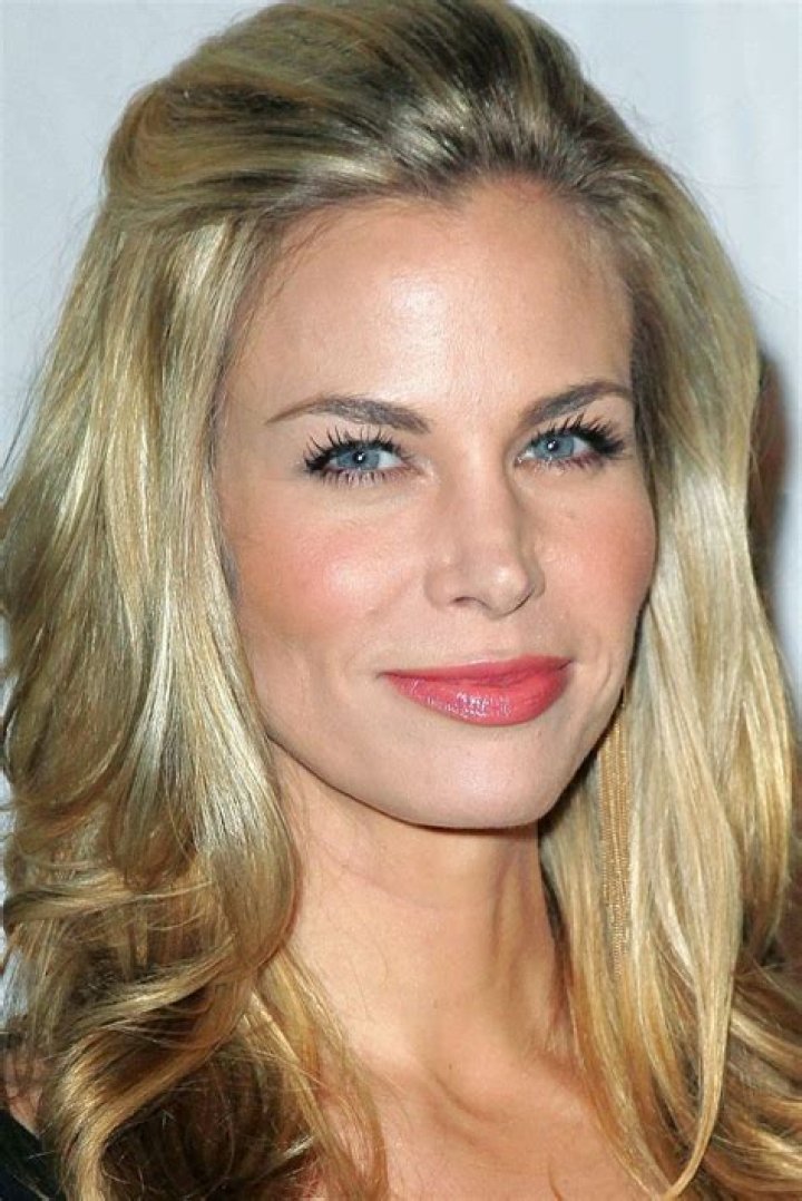 Brooke Burns Measurements, Net Worth, Bio, Age, Height, and Family