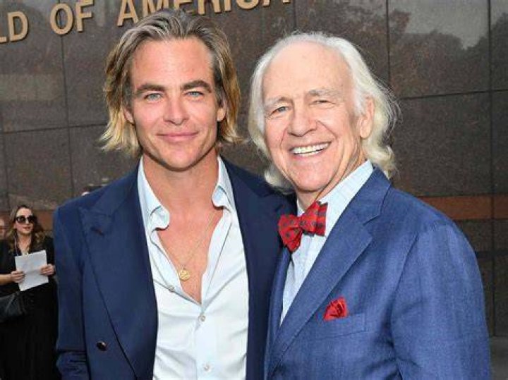 Chris Pine With His Dad Pictures POPSUGAR Celebrity Photo 4