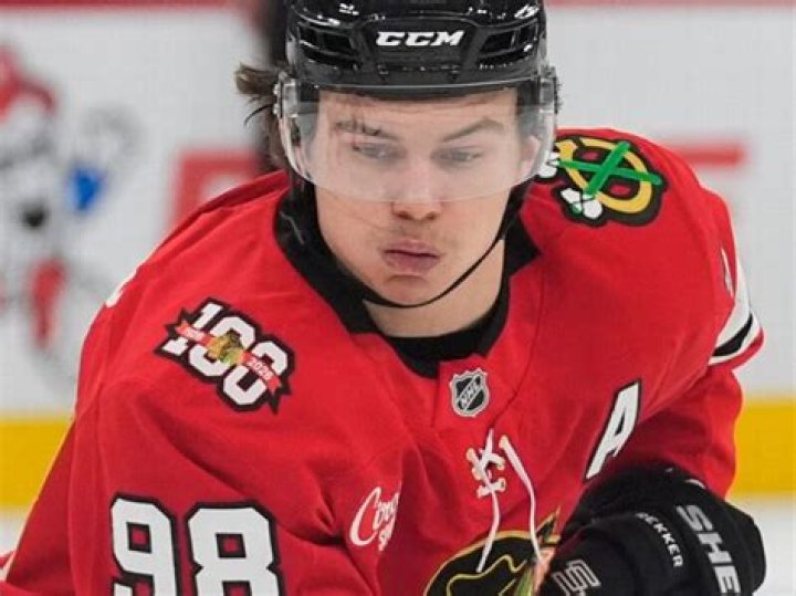Connor Bedard Biography, Career, Net Worth, Family, Top Stories for