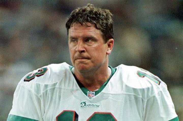 Dan Marino Takes On The NFL&rsquo;s Concussion Culture