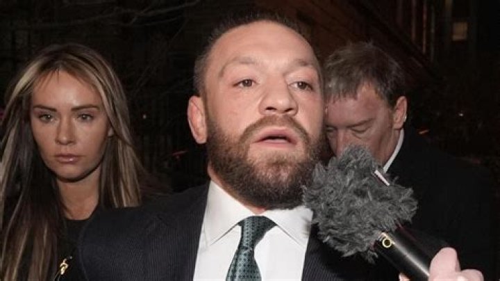 Dee Devlin Wiki (Conor McGregor’s Girlfriend), Age, Kids, Net Worth