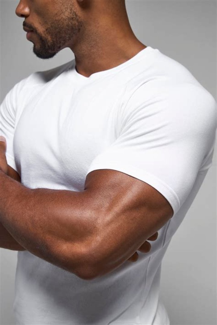 Derek P Muscle shirt