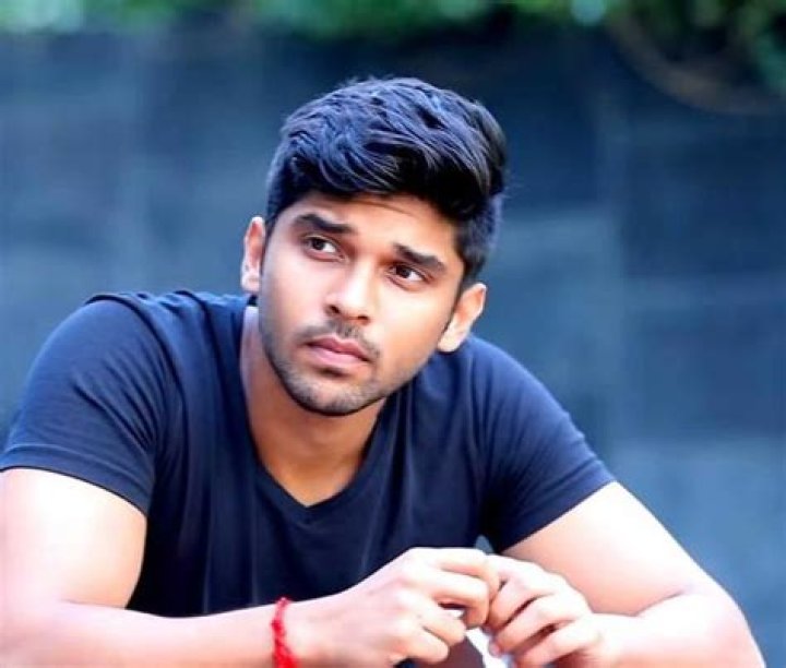 Dhruv Vikram wiki Biography Height Movies images LabuWiki