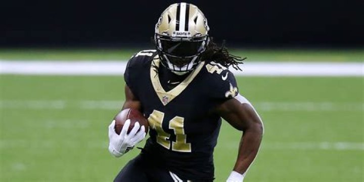 Does Alvin Kamara Have Gold Teeth? ABTC