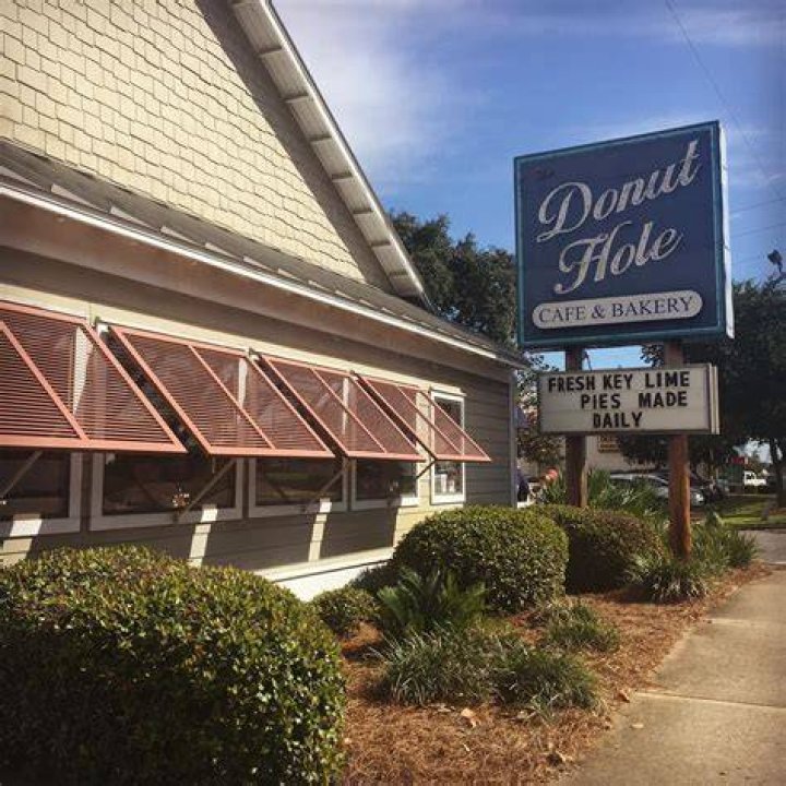 Donut Hole Bakery Cafe 95 Photos Bakeries 6745 US Hwy 98 W