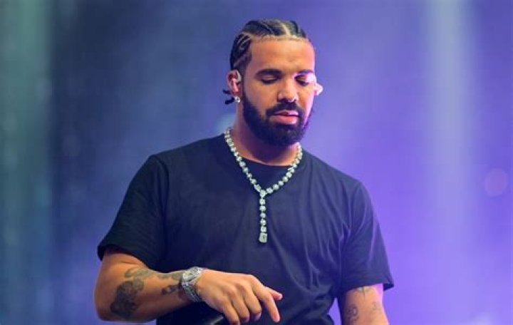 Drake's 2000sThemed Birthday Party Will Leave You Whatever The 2000s