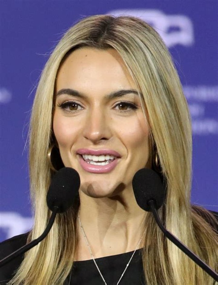 Emily Austin (TV Host) Biography/Wiki, Age, Height, Career, Photos & More