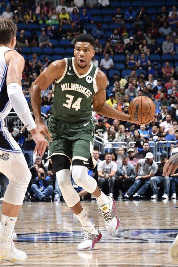Giannis Antetokounmpo talks getting 'a little bit freaky' birthday
