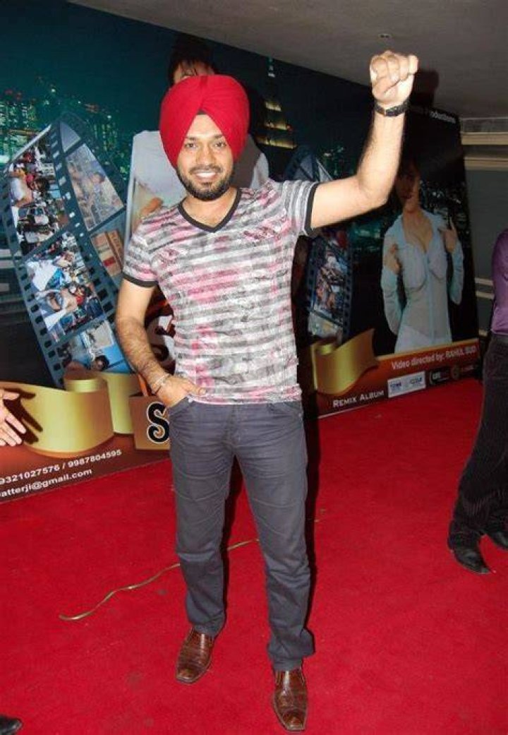 Gurpreet Ghuggi Wiki, Age, Height, Weight, Movies, Wife, Net Worth
