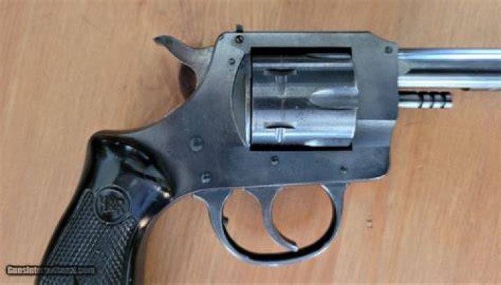 Harrington & Richardson 732 .32 S&W caliber revolver for sale.