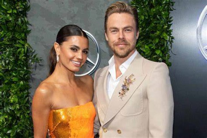 Hayley Erbert (Derek Hough's Wife) Age, Bio, Wedding, Parents, Wiki