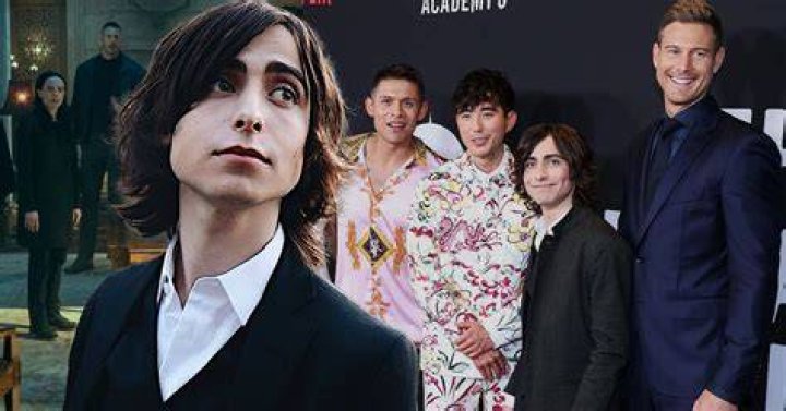 How tall is Aidan Gallagher