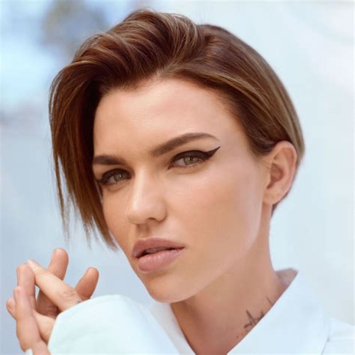 How tall is Ruby Rose