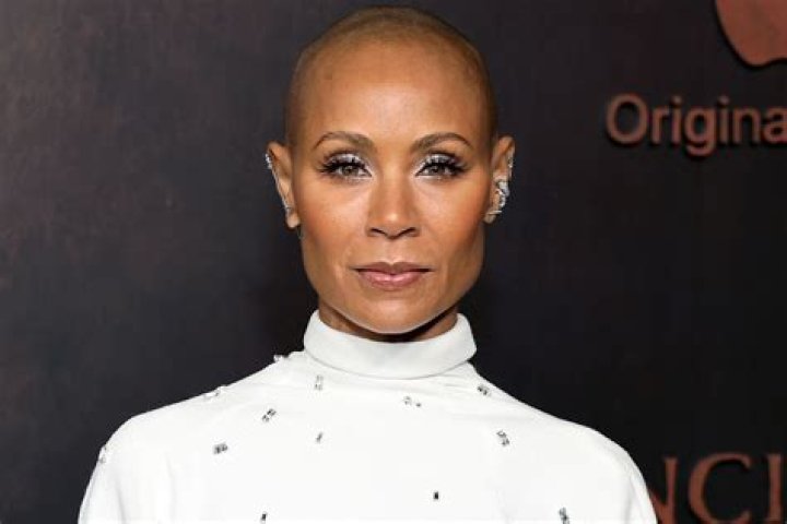 Jada Pinkett Smith's Height Without Heels How Tall Is She?