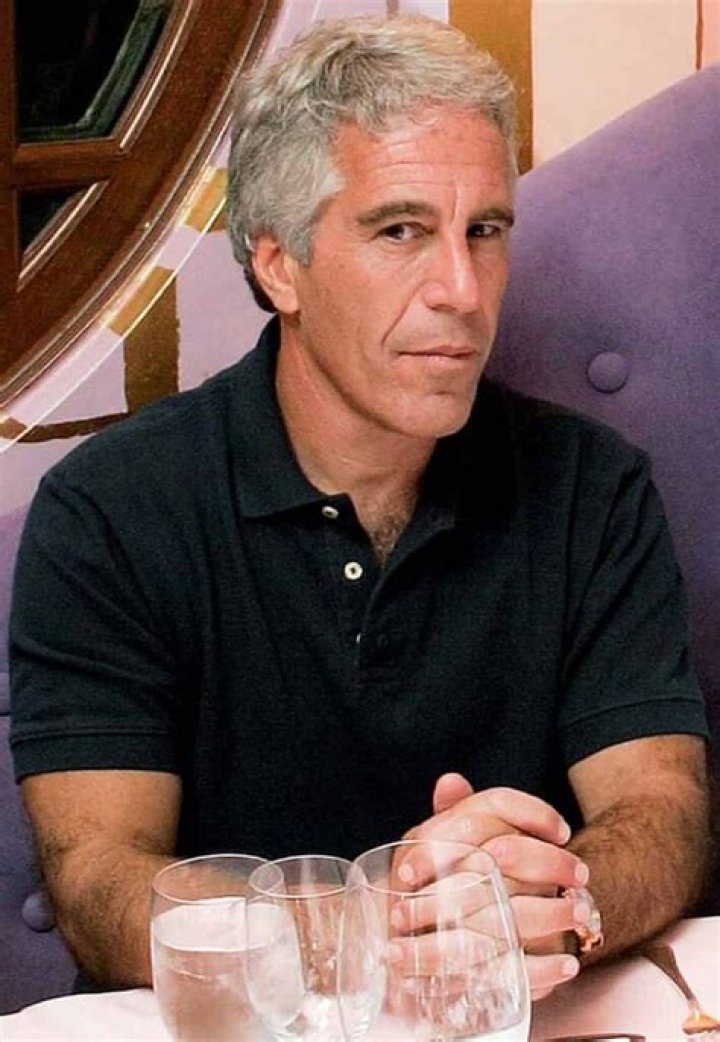 Jeffrey Epstein Biography, Age, Wiki, Height, Weight, Girlfriend