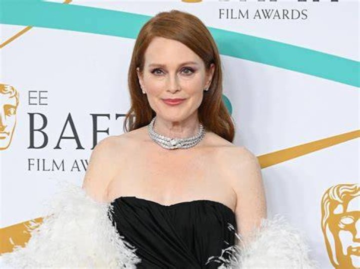 Julianne Moore Net Worth