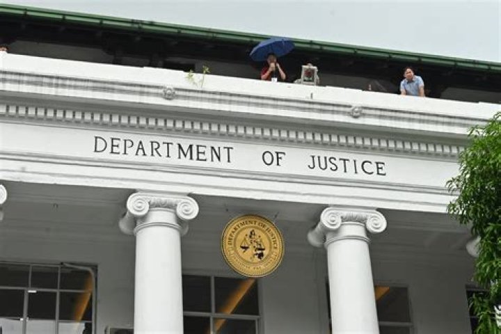 Justice, Carmelo-maika