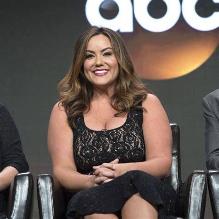 Katy Mixon is an amusing &lsquo;American Housewife&rsquo; in new ABC
