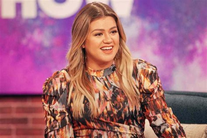 Kelly Clarkson opens up on shocking weight loss, &lsquo;I dropped weight
