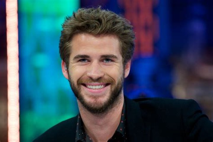 Liam Hemsworth Net Worth 2022 Salary Earnings Biography