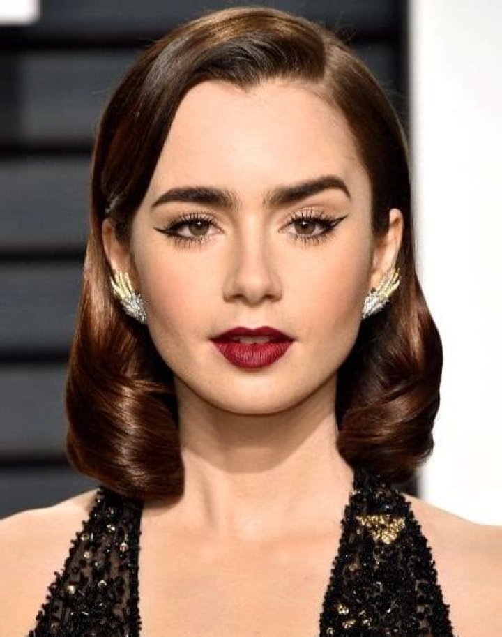Lily Collins Net Worth 2020, Age, Height, Movies, Birthday, Bio & Wiki
