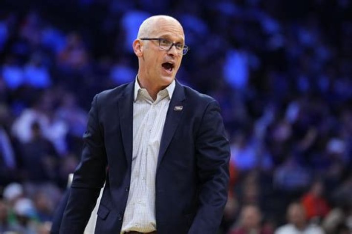 Look Dan Hurley's Wife Goes Viral During NCAA Tournament The Spun