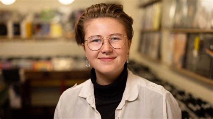 Mattea Roach's bio partner, parents, tattoos, teeth, career, nationality