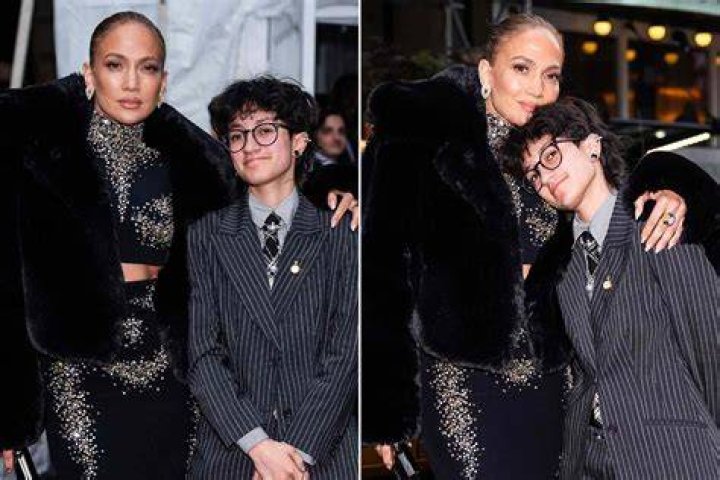 Newlysingle Lopez steps out with mystery lady Daily Mail Online