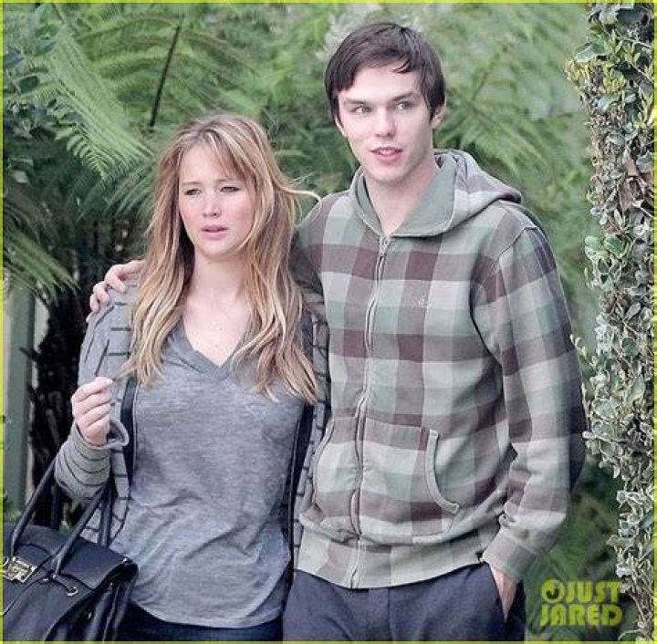 Nicholas Hoult and Jennifer Lawrence Married Biography