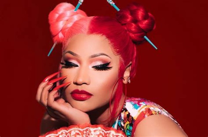Nicki Minaj's height, weight. How did she get such figure?