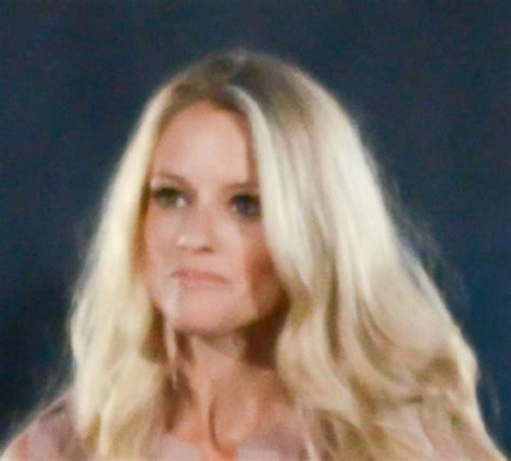 Nicole Curtis Bio, Net Worth, Age, Height, Salary, Wiki