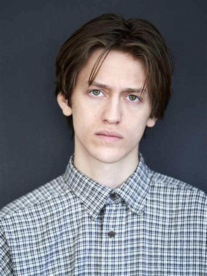 Percy Hynes White Bio Age and Net Worth 2023 Movies