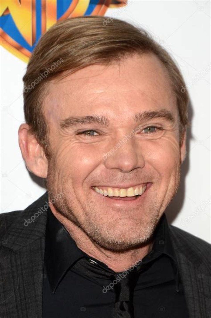 Ricky Schroder Actor Issues Apology After 'Bullying' Costco Employee