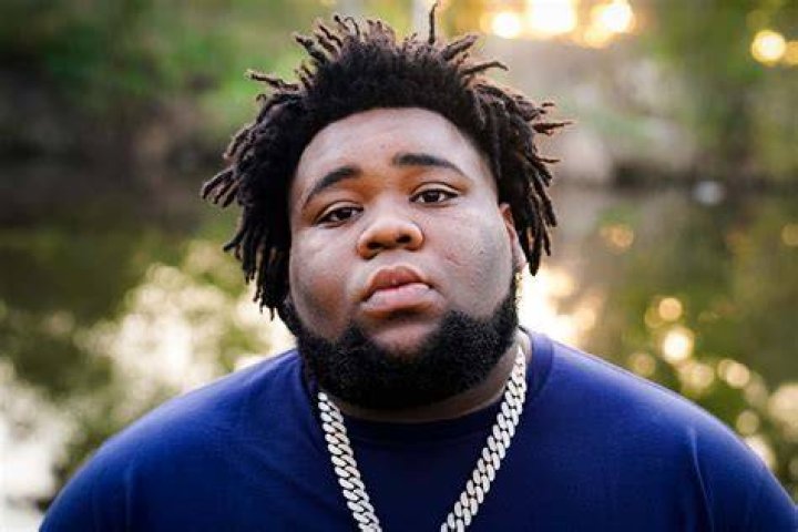 Rod Wave's Felony Battery Charges Dropped After Allegedly Choking His