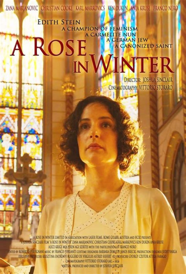 Rose Williams AdoroCinema