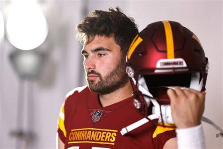 Is Sam Howell Korean? Ethnicity, Nationality 1 Sam Howell Ethnicity