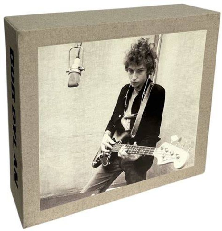 Secret Bob Dylan Archive Acquired For An Estimated 1520 Million