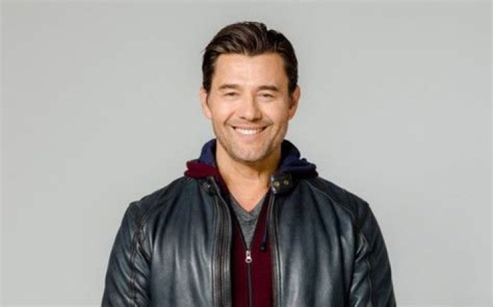 Steve Bacic as Colin on All for Love