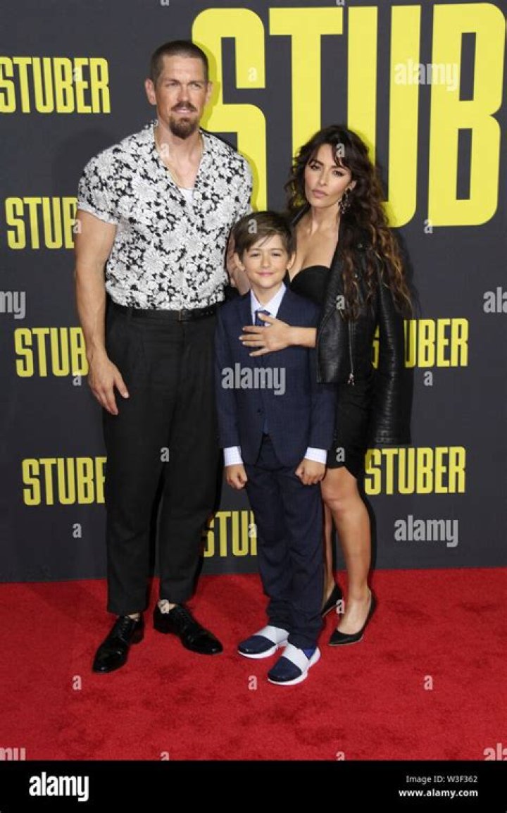 Steve howey and william wolf hires stock photography and images Alamy