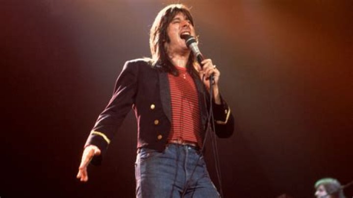 Steve Perry's Late Girlfriend Urged Him to Return to Music