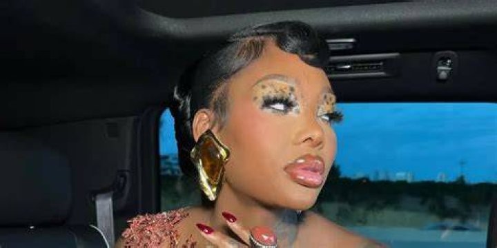 Summer Walker Says She's 'Just Like Everyone Else'
