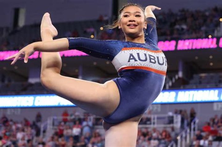 Suni Lee Auburn / Suni Lee Height Weight Net Worth Age Birthday