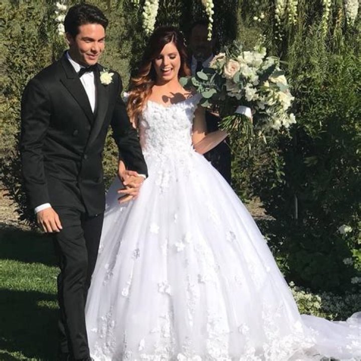 sydney sierota married