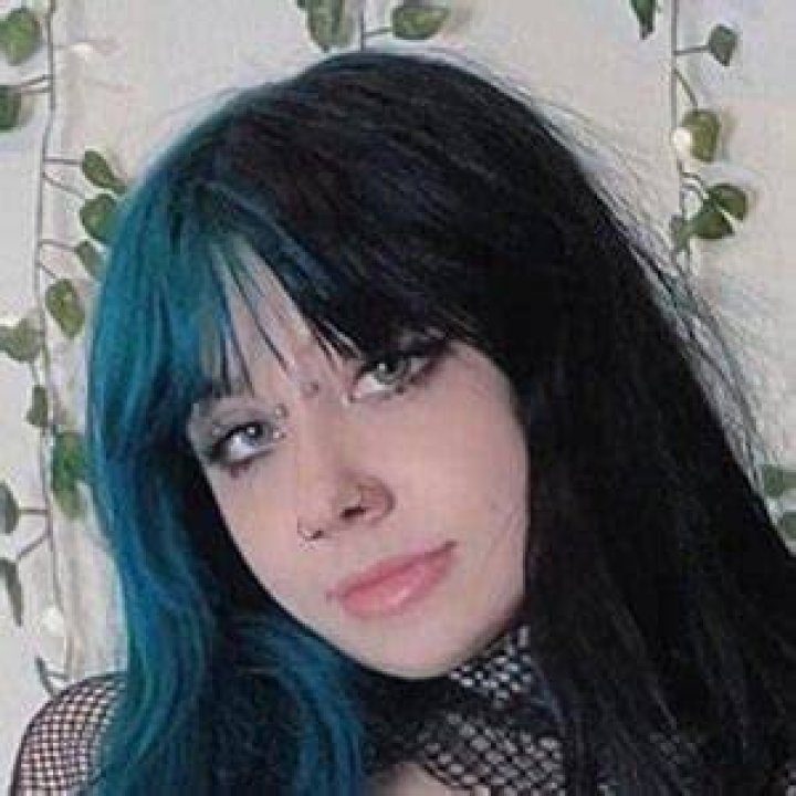venomous_dolly